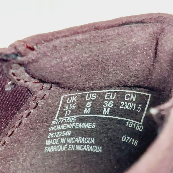 Clarks Collection Women Burgundy Suede Nubuck Slip On Suede Loafers B89 - Picture 9 of 11